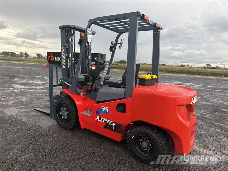  Aipha CPCD35 7700 lb Pneumatic Tire Montacargas (S شاحنات ذات رافعات شوكية - أخرى