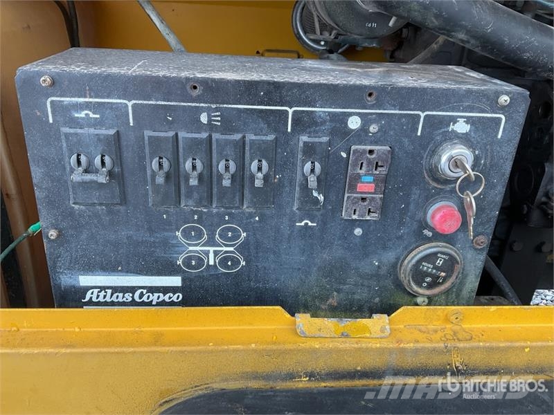 Atlas Copco QLT M10 6 kVA Torre de Luz / Light Tower (Inoperab Tour d'éclairage
