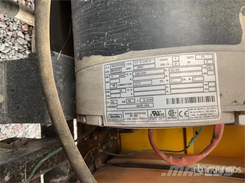 Atlas Copco QLT M10 6 kVA Torre de Luz / Light Tower (Inoperab Tour d'éclairage