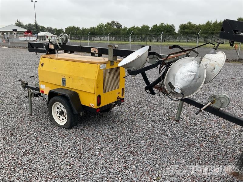 Atlas Copco QLT M10 6 kVA Torre de Iluminacion / Light Tower ( Tour d'éclairage