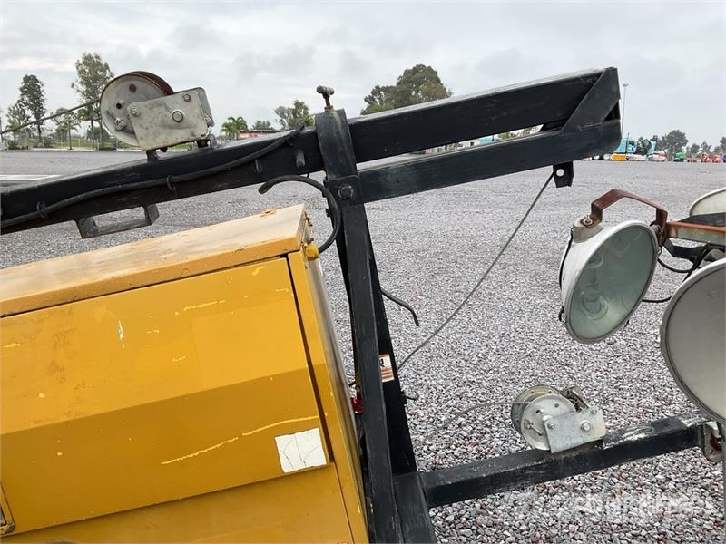 Atlas Copco QLT M10 6 kVA Torre de Luz / Light Tower (Inoperab Tour d'éclairage
