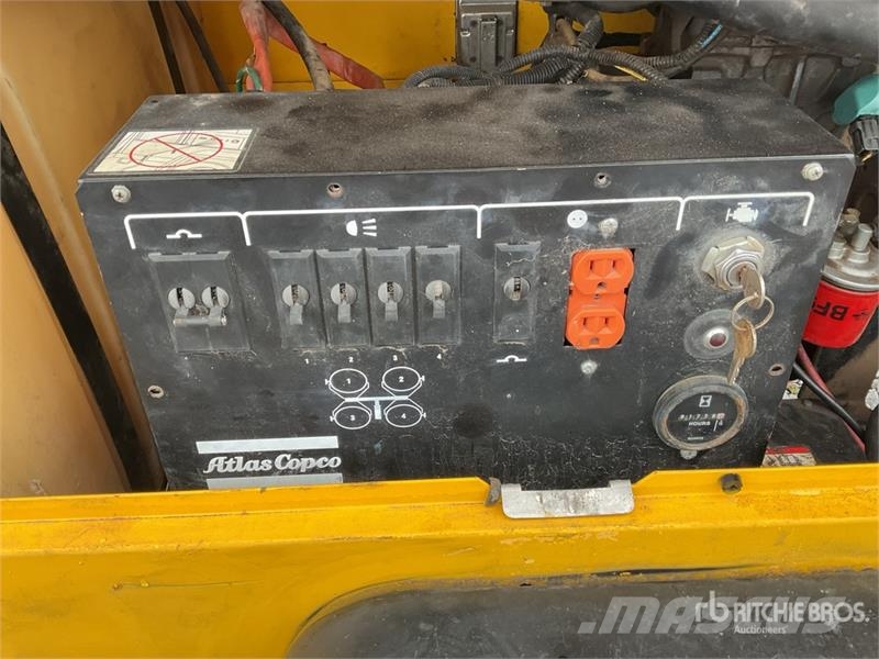 Atlas Copco QLT M10 6 kVA Torre de Iluminacion / Light Tower ( Tour d'éclairage