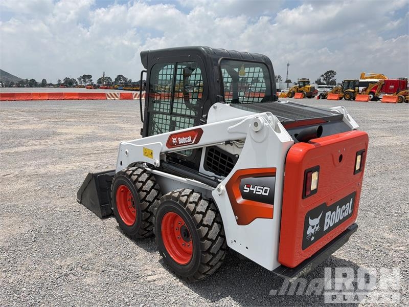 Bobcat S450 Мини-погрузчики