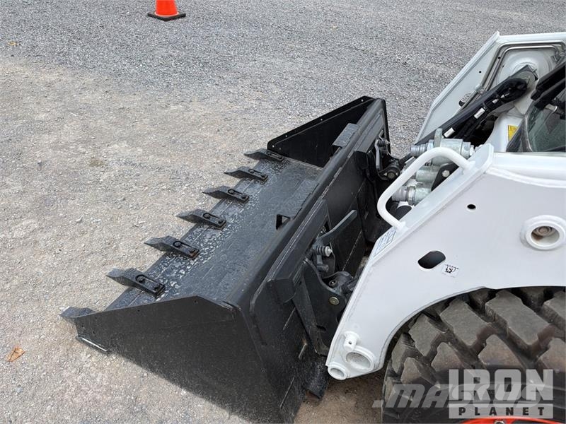 Bobcat S450 Мини-погрузчики