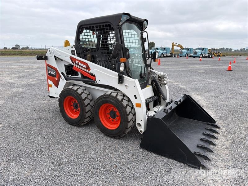 Bobcat S450 Мини-погрузчики