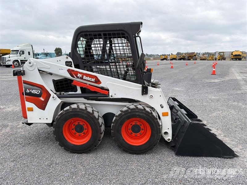 Bobcat S450 Мини-погрузчики