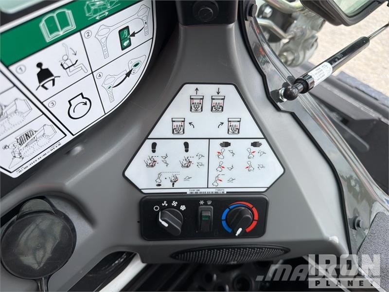 Bobcat S450 Мини-погрузчики