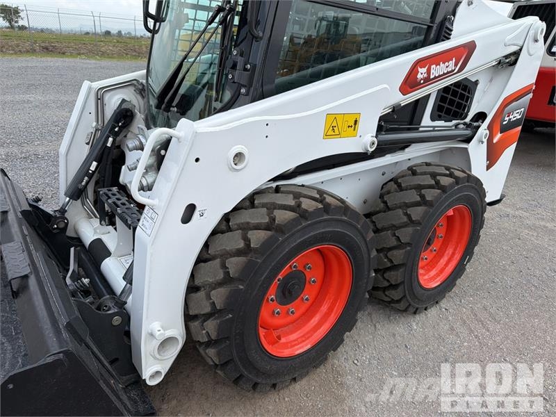 Bobcat S450 Мини-погрузчики
