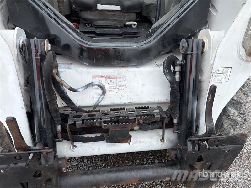 Bobcat S570 Krautuvai su šoniniu pasukimu