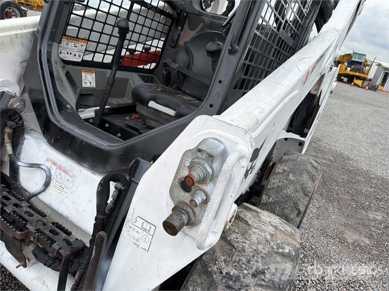 Bobcat S570 Krautuvai su šoniniu pasukimu