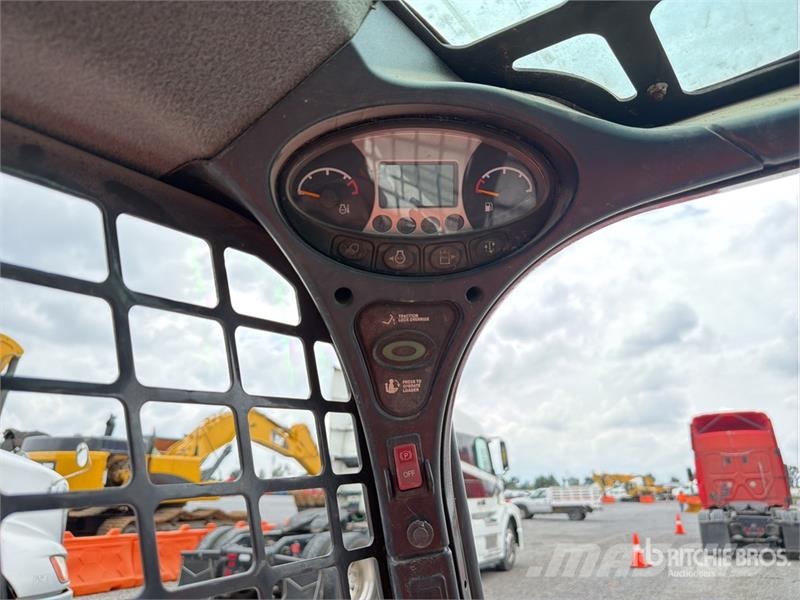 Bobcat S570 Krautuvai su šoniniu pasukimu
