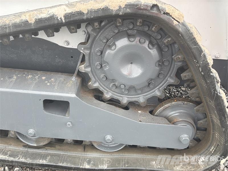 Bobcat T450 لوادر انزلاقية التوجيه