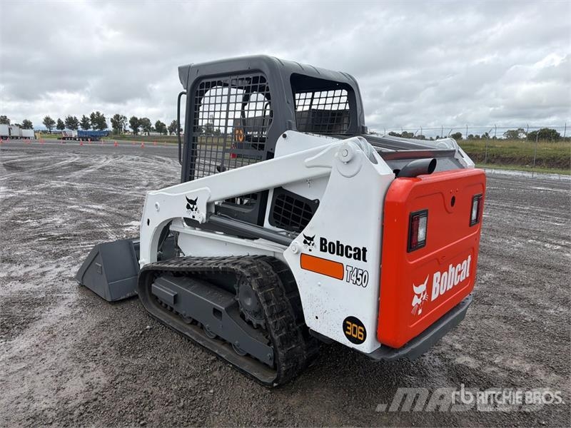 Bobcat T450 لوادر انزلاقية التوجيه