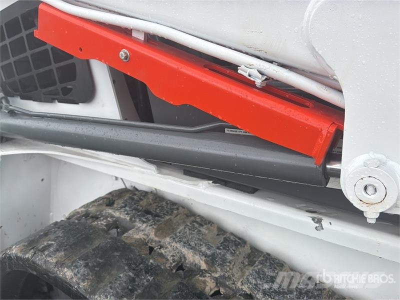 Bobcat T450 لوادر انزلاقية التوجيه