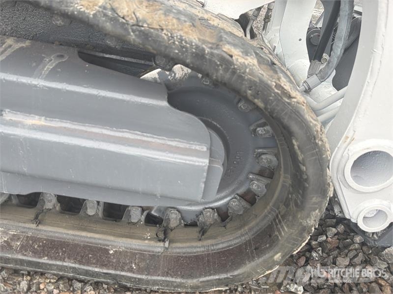 Bobcat T450 لوادر انزلاقية التوجيه