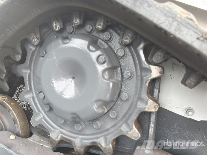 Bobcat T450 لوادر انزلاقية التوجيه