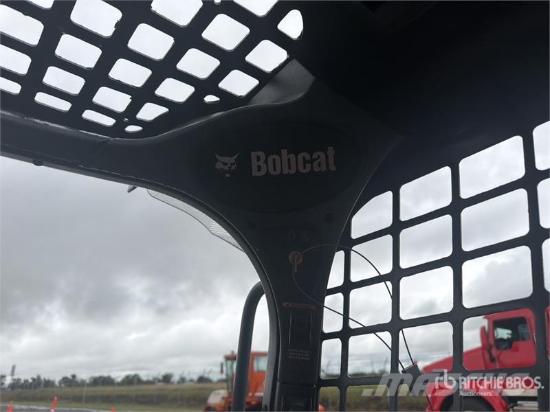 Bobcat T450 لوادر انزلاقية التوجيه
