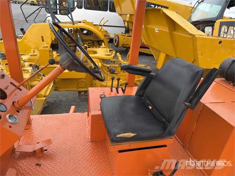 Broce RJ350 Strojevi za metenje