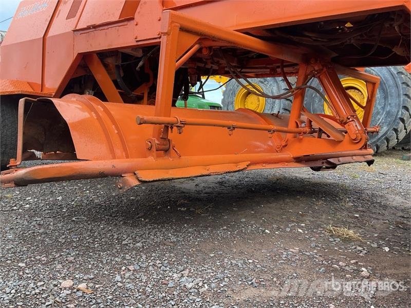 Broce RJ350 Strojevi za metenje