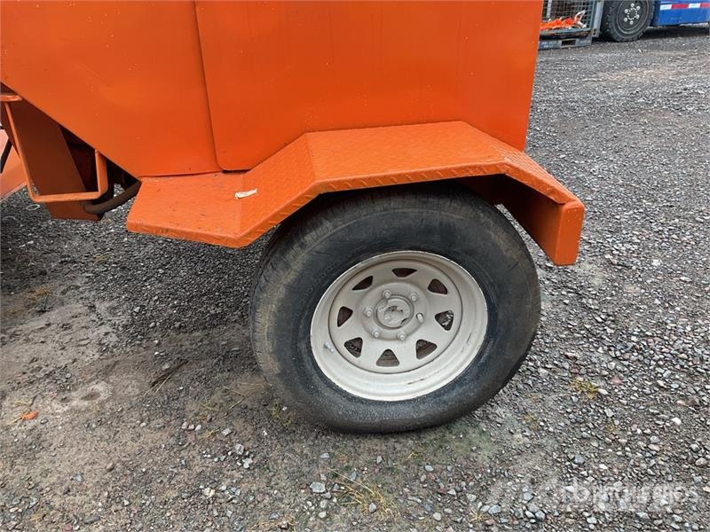 Broce RJ350 Strojevi za metenje