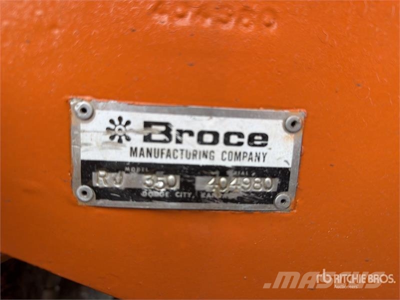 Broce RJ350 Strojevi za metenje