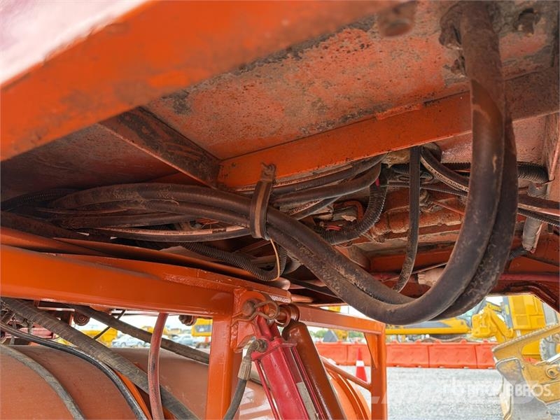Broce RJT-350 Barredora / Self-Propelled Broom كناسات