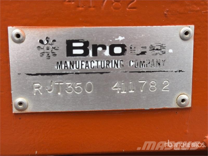 Broce RJT-350 Barredora / Self-Propelled Broom كناسات