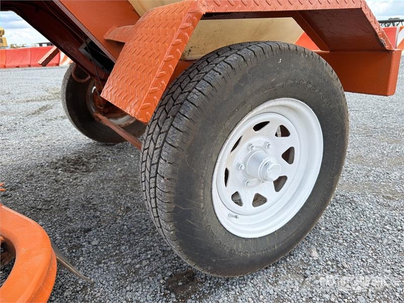 Broce RJT-350 Barredora / Self-Propelled Broom كناسات