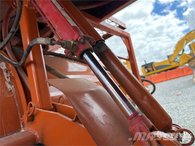 Broce RJT-350 Barredora / Self-Propelled Broom كناسات