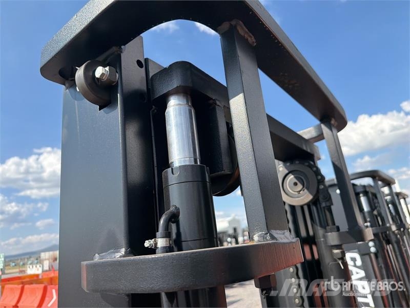 Captur FM35H 7700 lb Pneumatic Tire Montacargas (S Autokrāvēji - citi