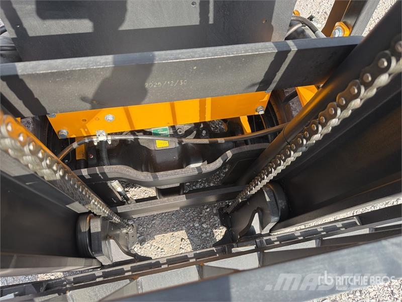 Captur FM35H 7700 lb Pneumatic Tire Montacargas (S Autokrāvēji - citi