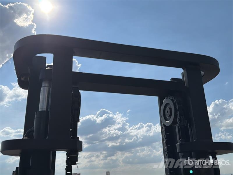  Captur FM35H 7700 lb Pneumatic Tire Montacargas (S Autokrāvēji - citi