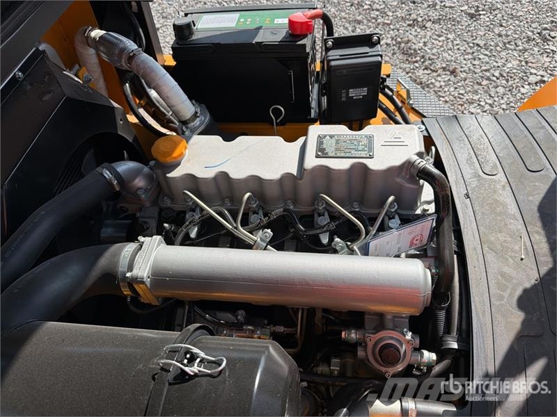  Captur FM35H 7700 lb Pneumatic Tire Montacargas (S Autokrāvēji - citi