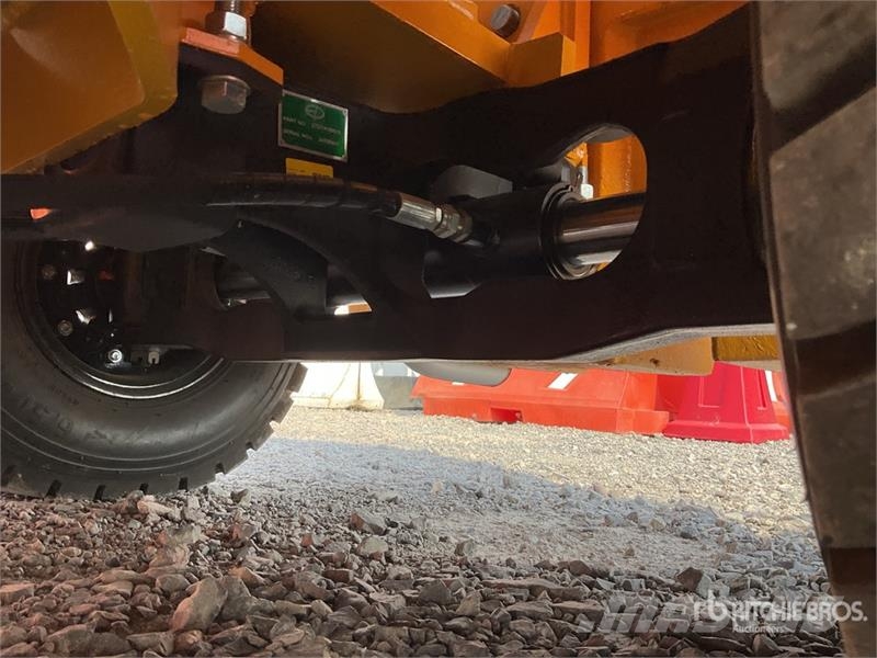 Captur FM35H 7700 lb Pneumatic Tire Montacargas (S Autokrāvēji - citi