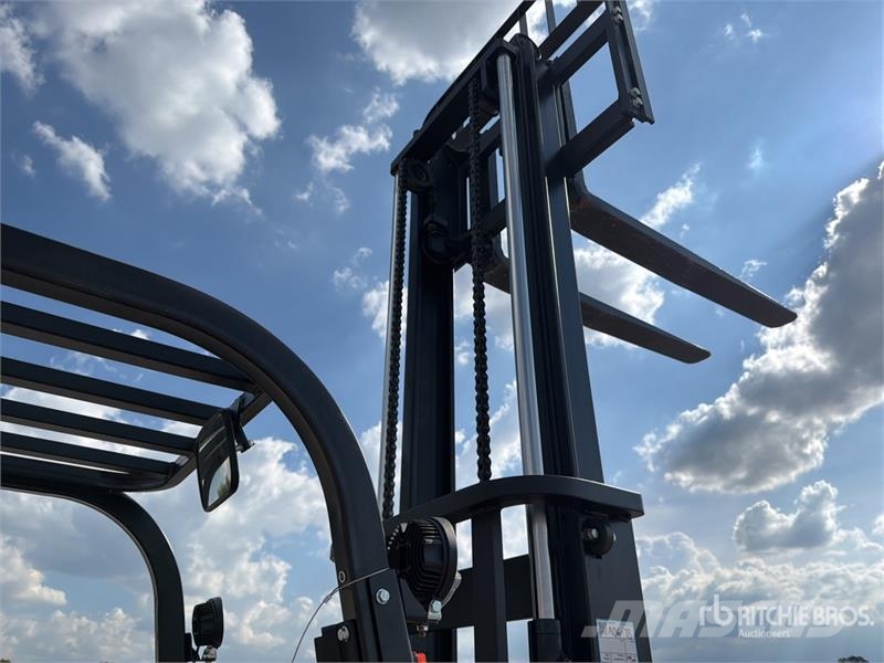  Captur FM35H 7700 lb Pneumatic Tire Montacargas (S Autokrāvēji - citi