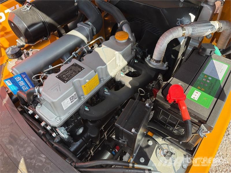 Captur FM35H 7700 lb Pneumatic Tire Montacargas (S Autokrāvēji - citi