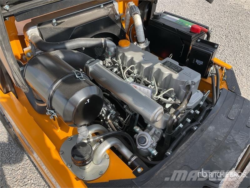 Captur FM35H 7700 lb Pneumatic Tire Montacargas (S Autokrāvēji - citi