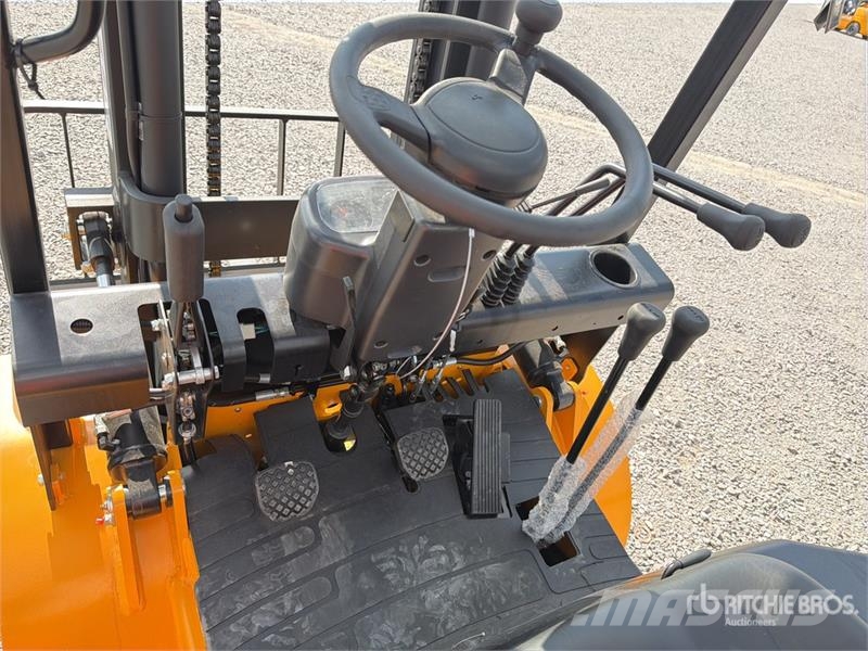  Captur FM35H 7700 lb Pneumatic Tire Montacargas (S Autokrāvēji - citi