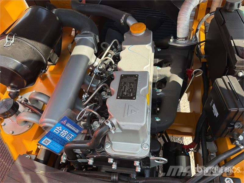 Captur FM35H 7700 lb Pneumatic Tire Montacargas (S Autokrāvēji - citi