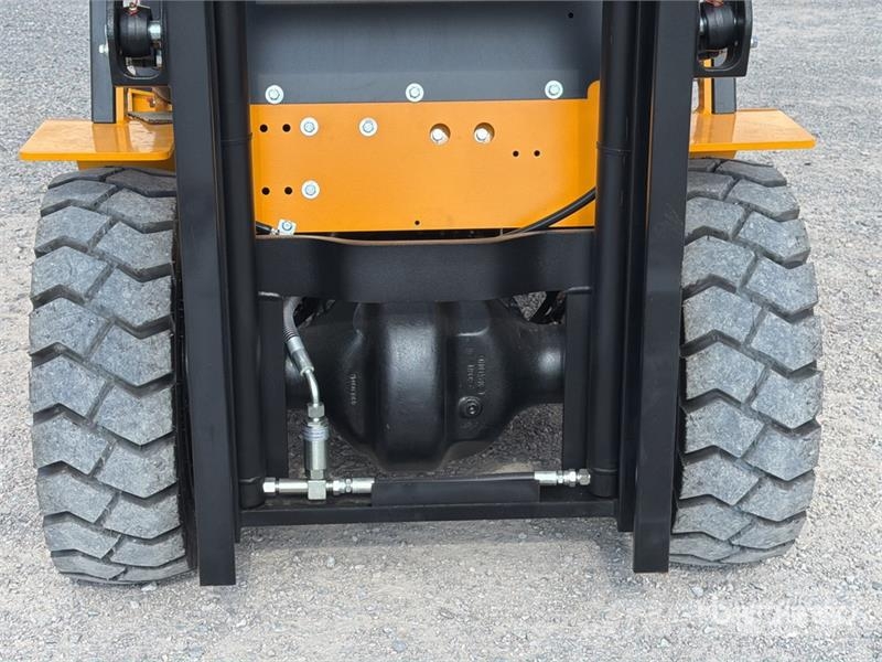 Captur FM35H 7700 lb Pneumatic Tire Montacargas (S Autokrāvēji - citi