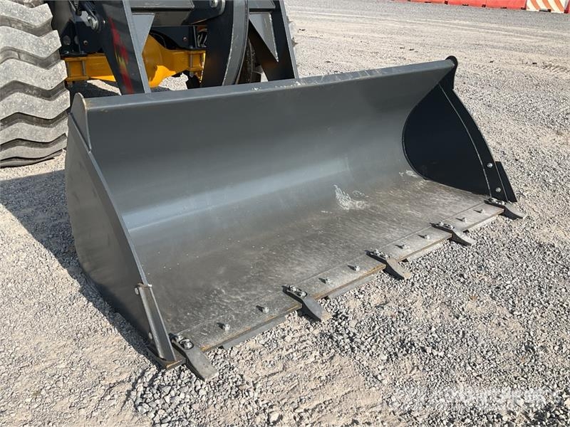 Captur ZL943-9 Cargador sobre Neumaticos (Sin Usar Radlader