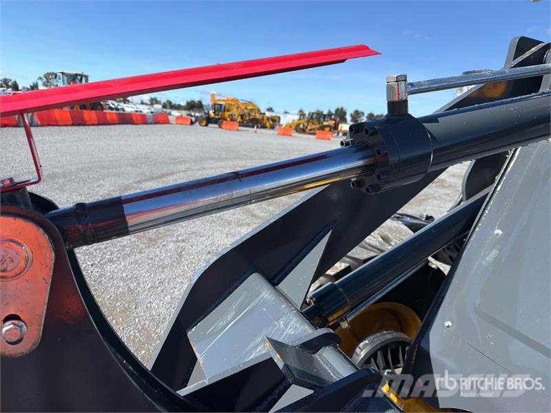 Captur ZL943-9 Cargador sobre Neumaticos (Sin Usar Gumikerekes homlokrakodók