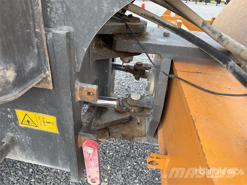 CASE 1107EX Rodillo / Smooth Drum Compactor Egydobos hengerek