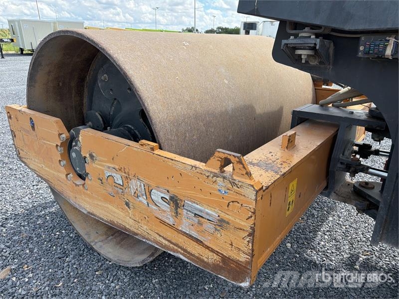 CASE 1107EX Rodillo / Smooth Drum Compactor Egydobos hengerek