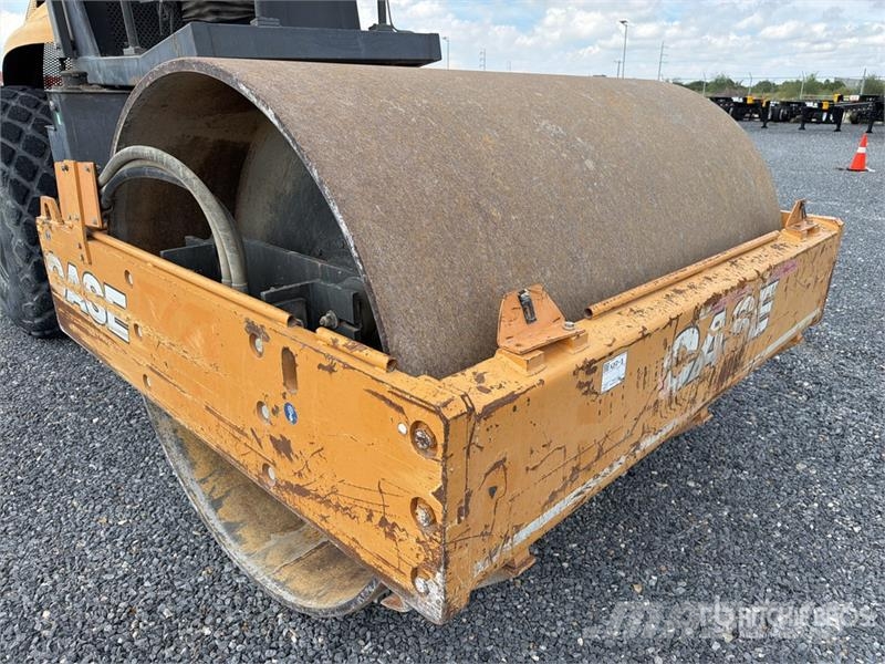 CASE 1107EX Rodillo / Smooth Drum Compactor Egydobos hengerek