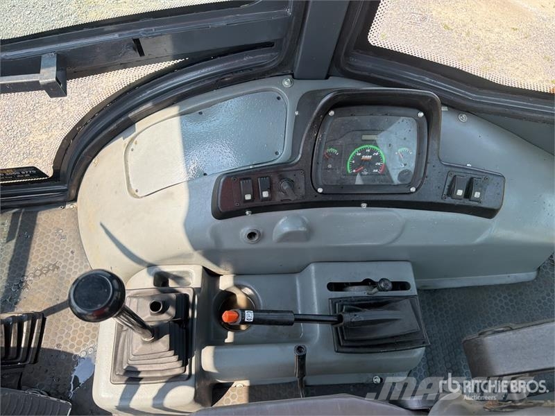 CASE 770EX Retroescavadeiras