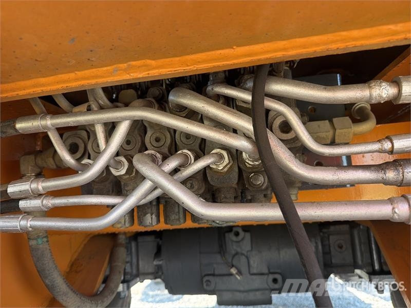 CASE 770EX Retroescavadeiras