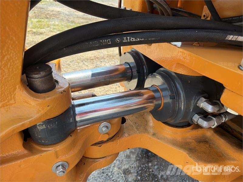CASE 770EX Retroescavadeiras