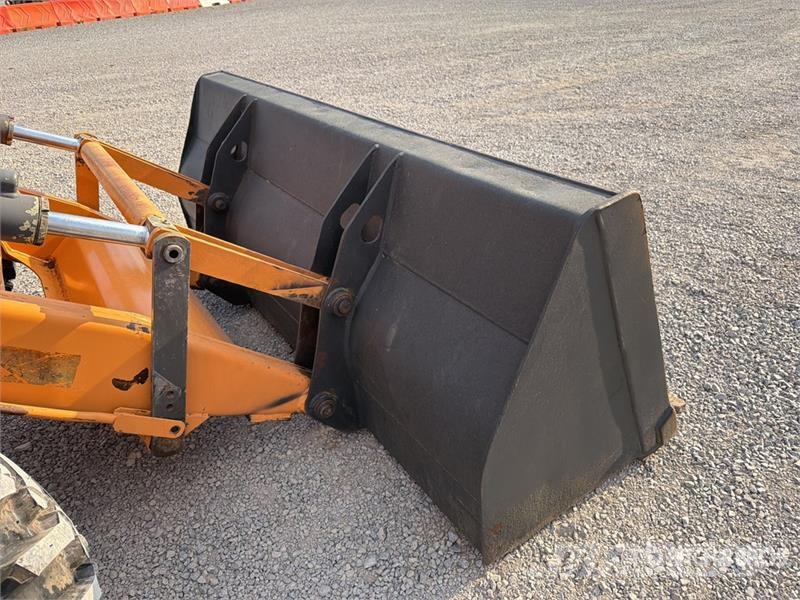 CASE 770SS 4x2 Retroexcavadora / Backhoe Loader Backhoe loaders