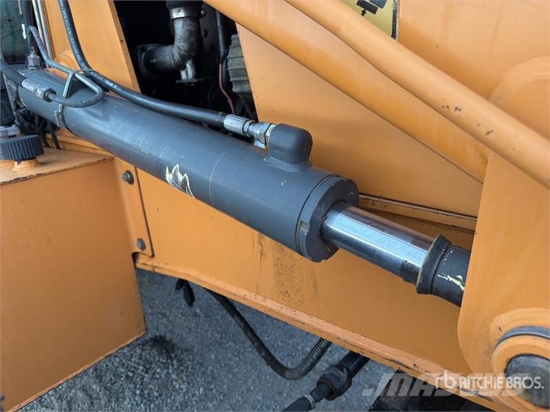 CASE 770SS 4x2 Retroexcavadora / Backhoe Loader Backhoe loaders